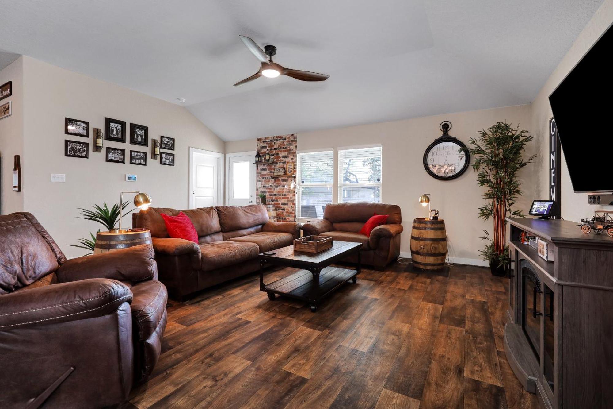 Speakeasy - A Birdy Vacation Rental San Antonio Kültér fotó